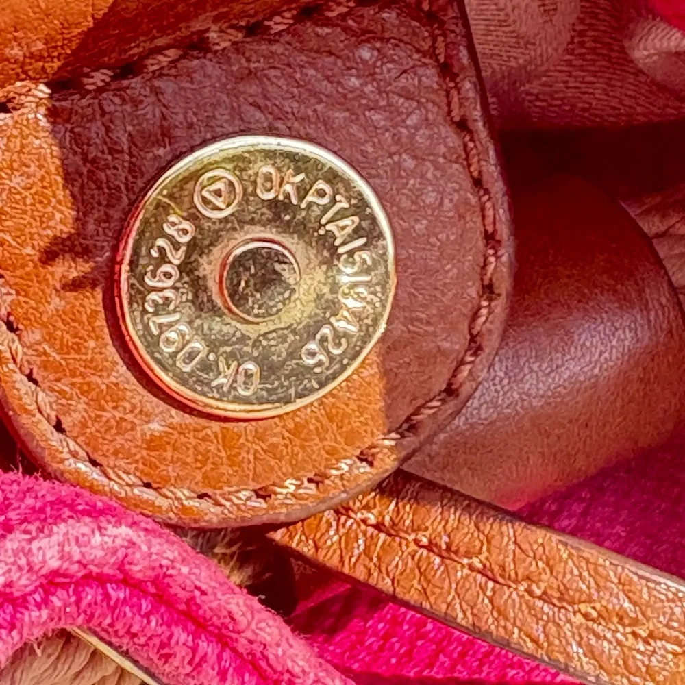 Michael Kors Marina  Large Canvas Drawstring Tote - Picture 12 of 17